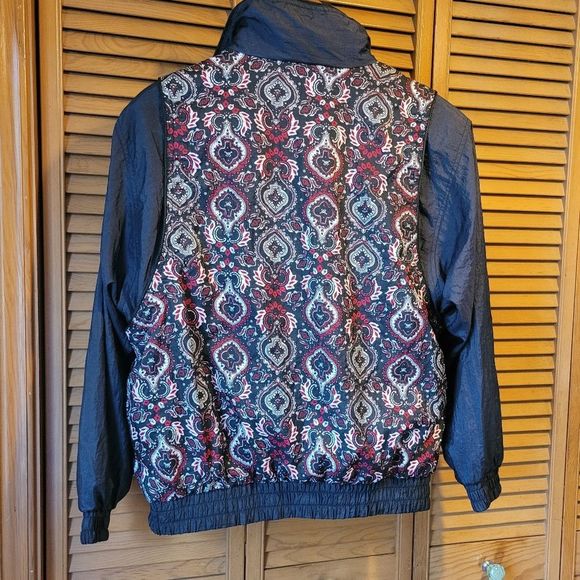 Northern Climate Vintage Lightweight Jacket with Oversized Buttons - Picture 3 of 7